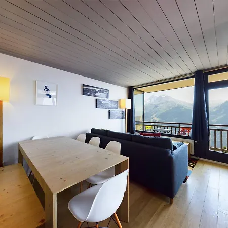 Apartment Superbe 3 Pieces Renove Avec Balcons Et Parking A 150m Des Pistes - Fr-1-398-590 *